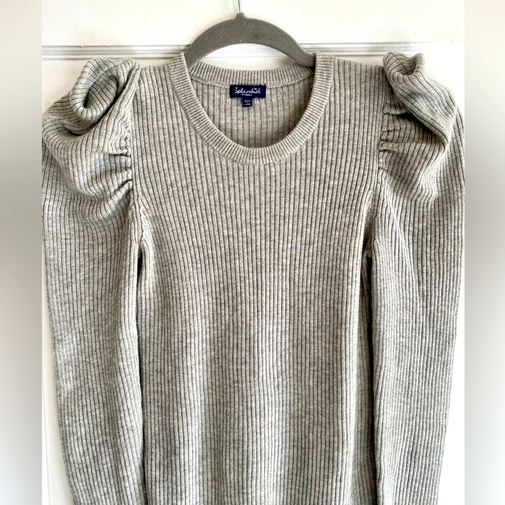 XS Splendid Lightweight Grey Sweater Top
